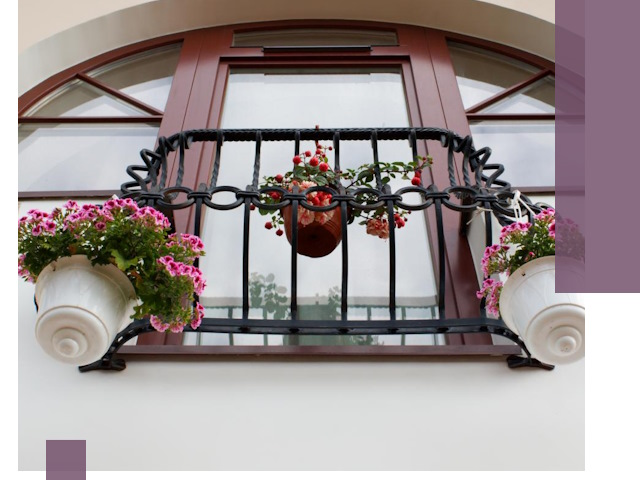 Изготовление и монтаж французских балконов в Слободской