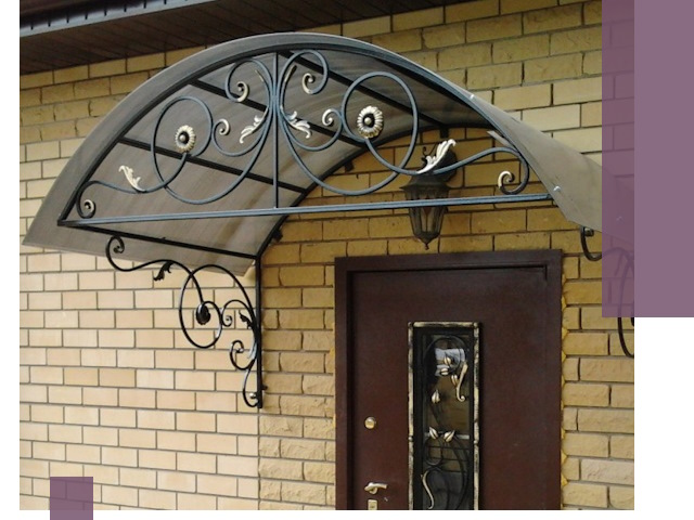 Изготовление козырьков из металла под ключ в Слободской