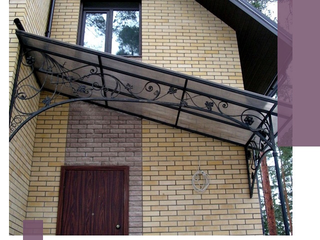 Односкатные козырьки из металла под ключ в Слободской